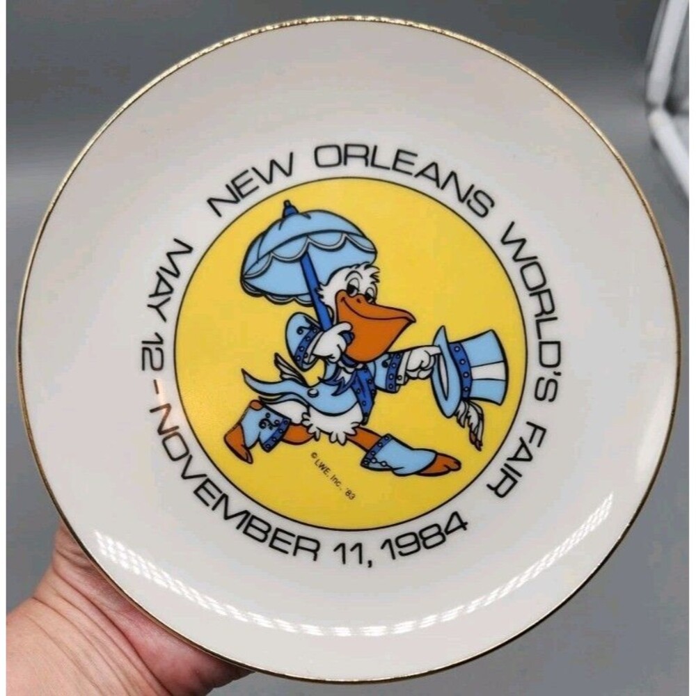 1984 New Orleans World's Fair Souvenir Plate Seymore D. Fair Pelican 7 1/2" Vtg